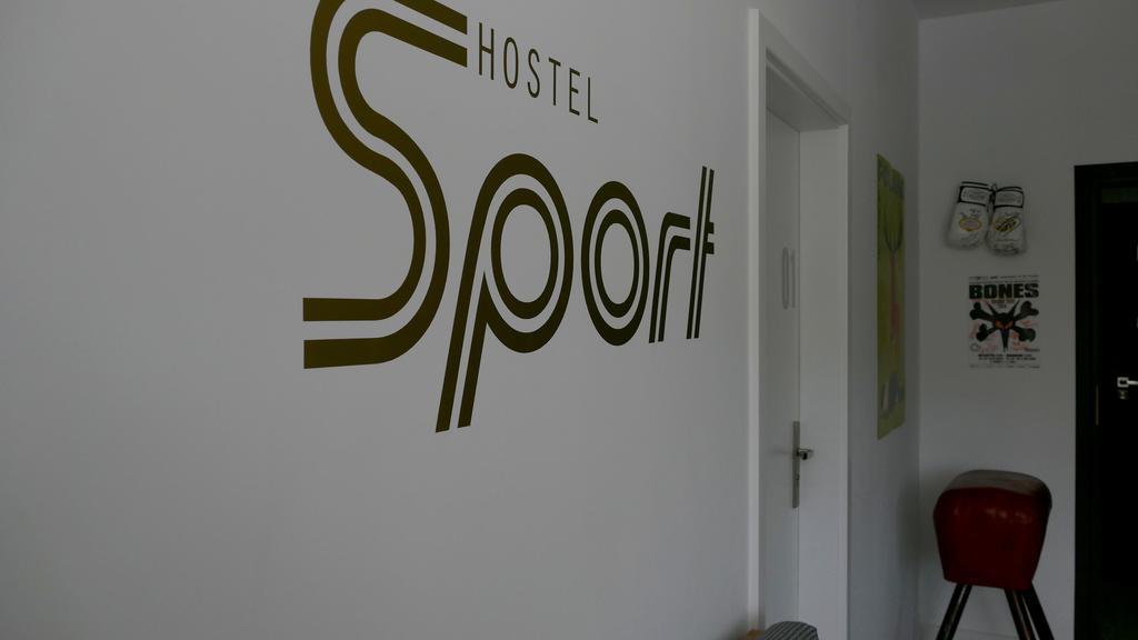 Sport Hostel Chodakowska Warszawa Varsovia Exterior foto